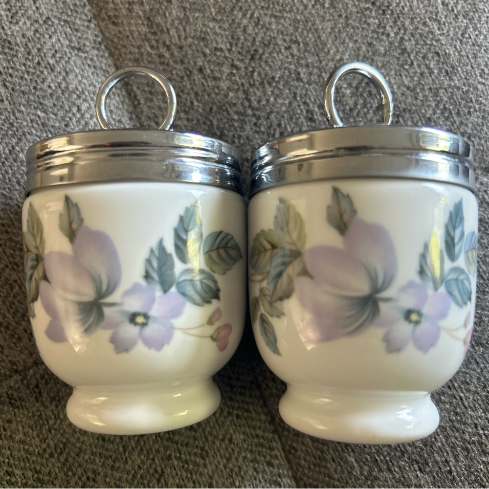 Royal Worcester England Pair of Porcelain Floral Egg Coddlers 2.1" x 2.5" tall - Picture 3 of 8